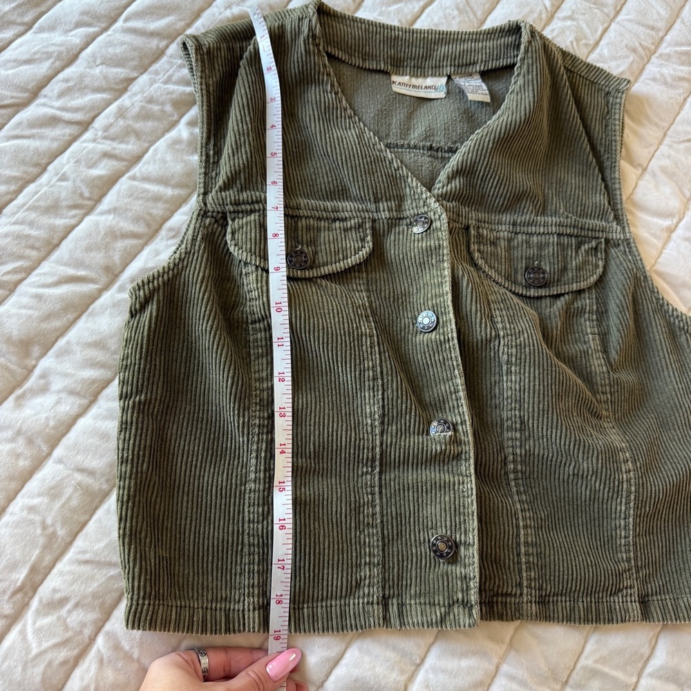 90s Y2K vintage Kathy Ireland green  Corduroy Vest size M bohemian - Picture 6 of 6